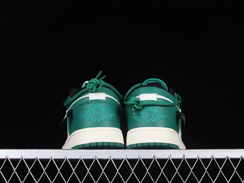 All categories Air Jordan Jordan series basketball shoes Air Jordan 1 Low Air Jordan 1 Low AJ1 Joe 1 customized version Vibe flavor deconstruction sports culture basketball shoes DC0774-850